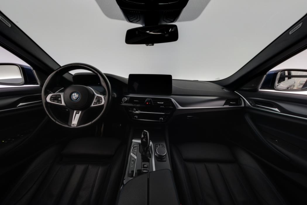 BMW 530 2023
