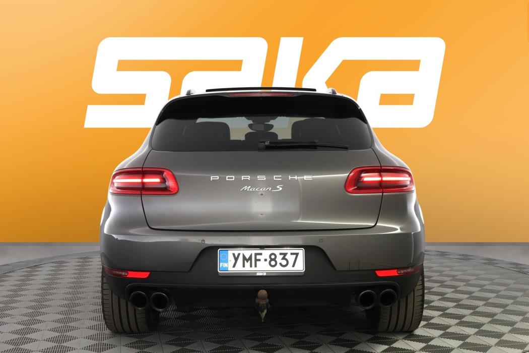 PORSCHE Macan 2018