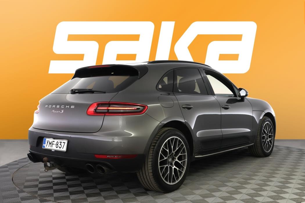 PORSCHE Macan 2018