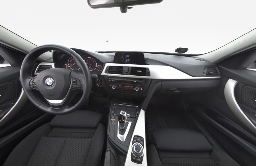 BMW 320 2013