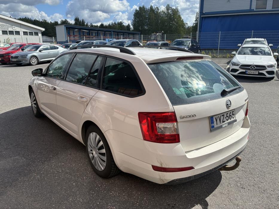 SKODA Octavia 2013