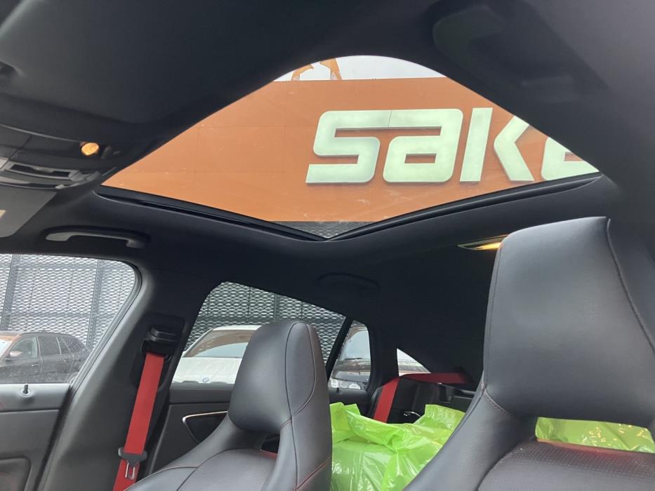 MERCEDES-BENZ CLA 45 AMG 2015