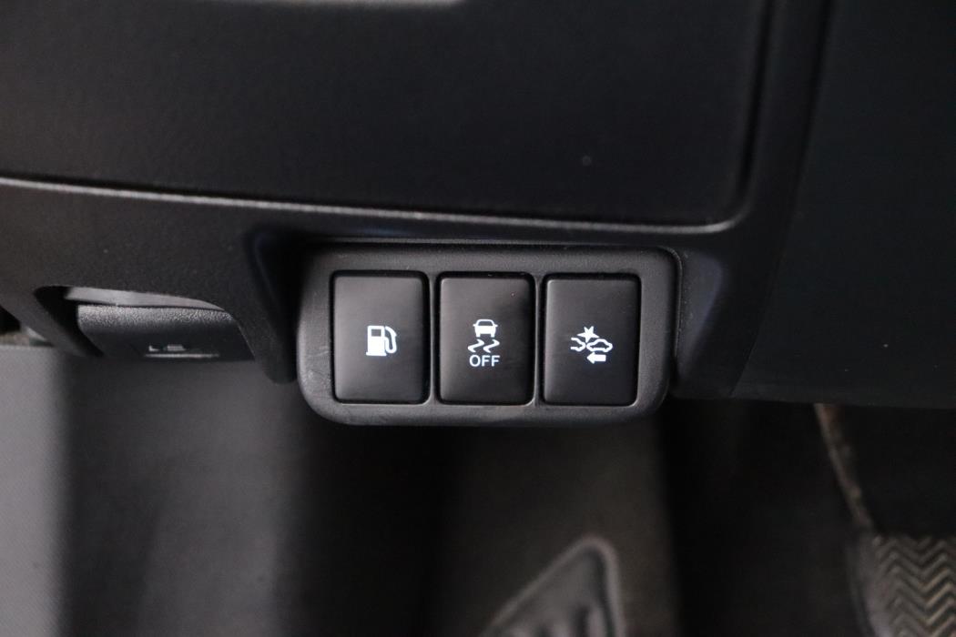 TOYOTA Avensis 2016