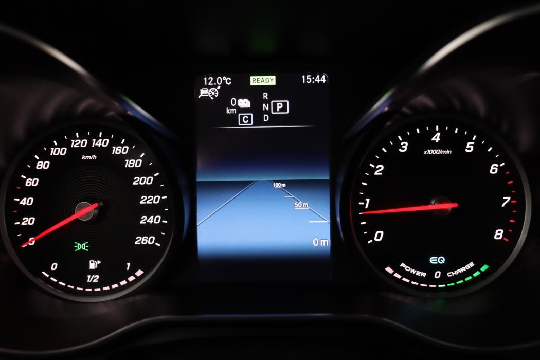 MERCEDES-BENZ GLC 2022