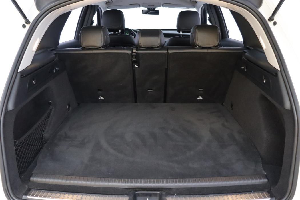 MERCEDES-BENZ GLC 2022