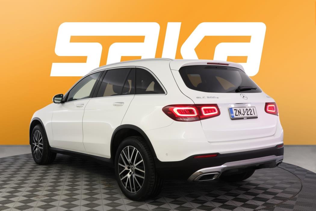 MERCEDES-BENZ GLC 2022