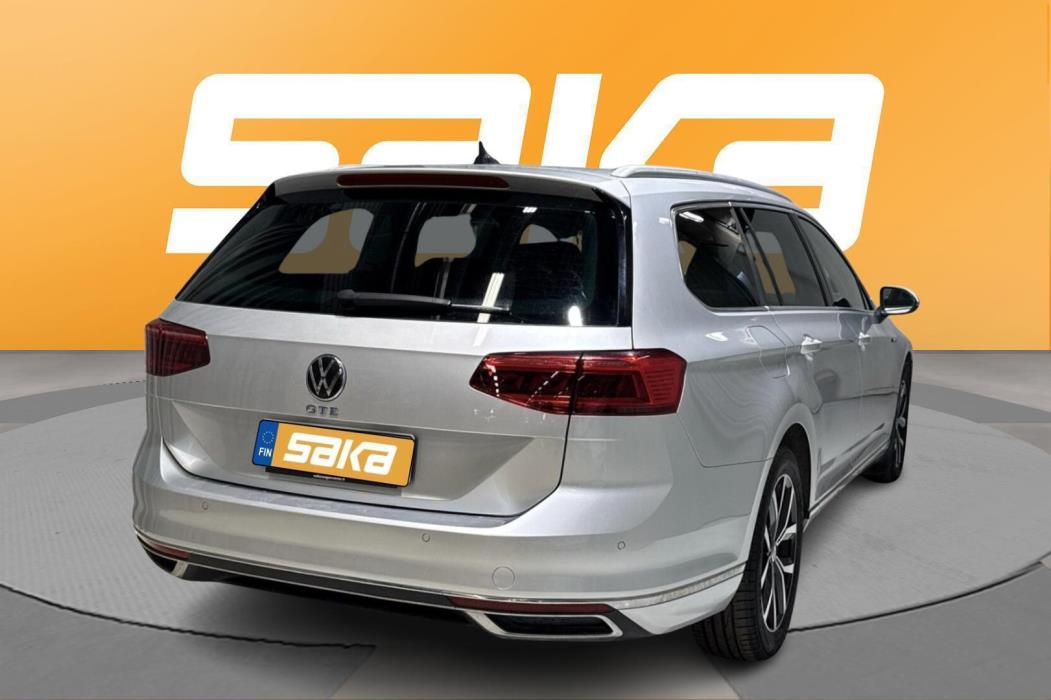 VOLKSWAGEN Passat 2021