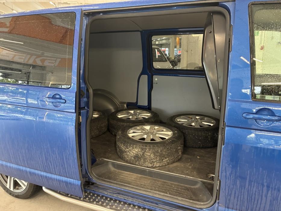VOLKSWAGEN Transporter 2021