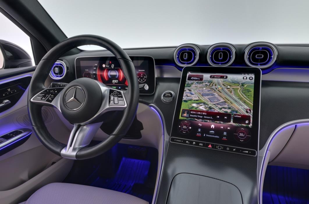 MERCEDES-BENZ GLC 2024