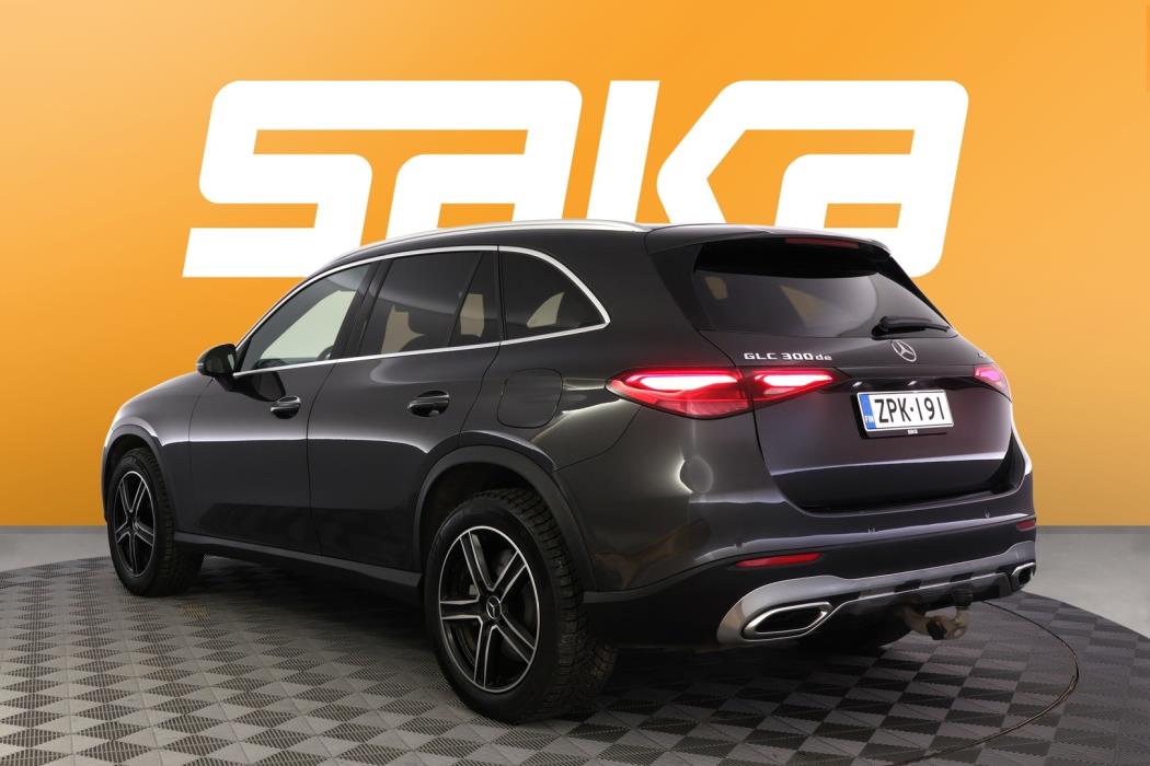 MERCEDES-BENZ GLC 2024