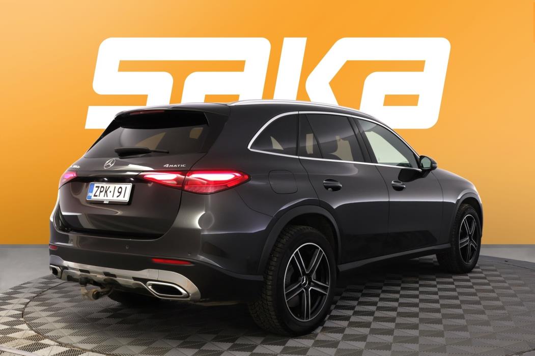 MERCEDES-BENZ GLC 2024