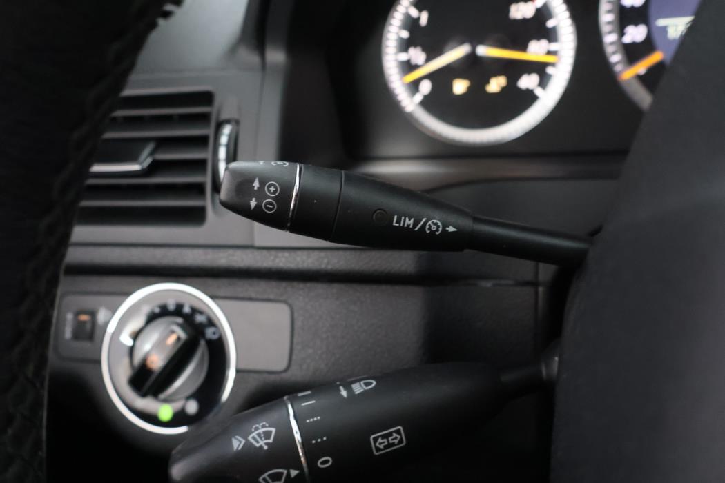 MERCEDES-BENZ C 2008