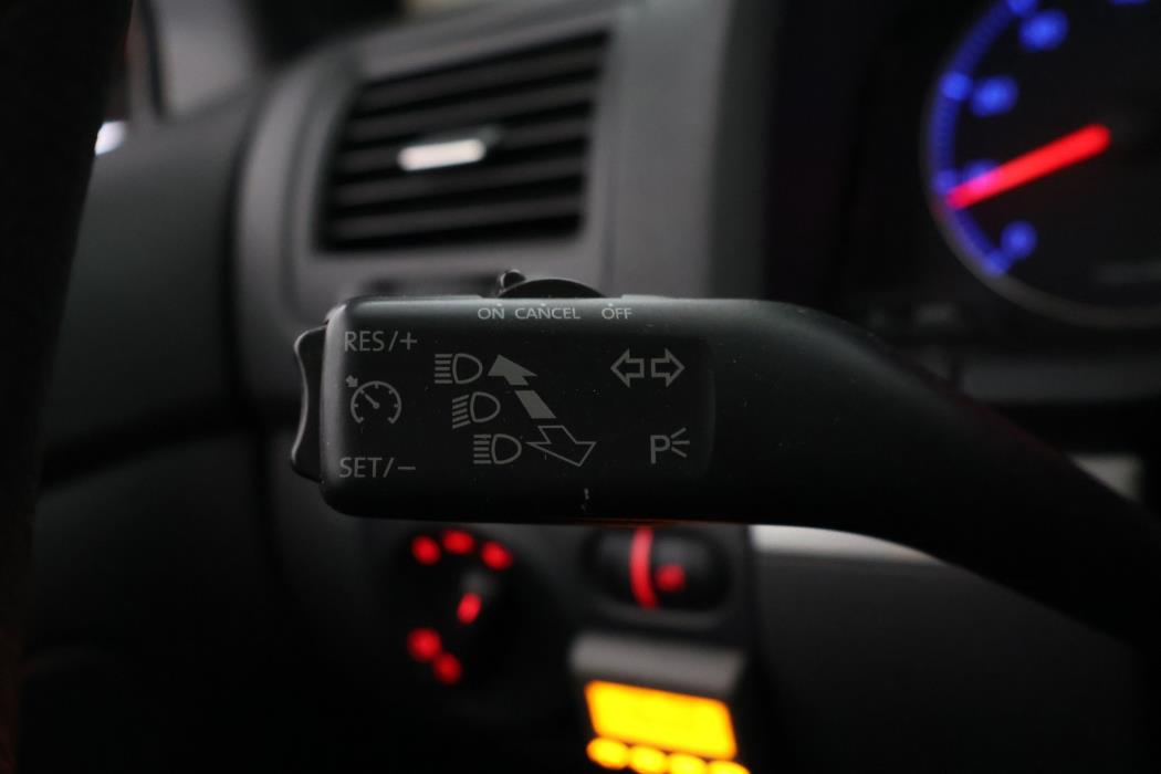 VOLKSWAGEN Golf 2008