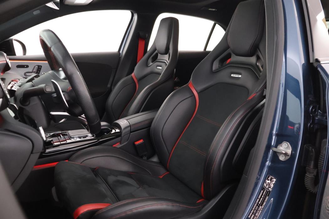 MERCEDES-BENZ A 35 AMG 2019