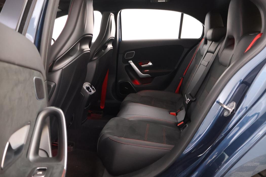 MERCEDES-BENZ A 35 AMG 2019