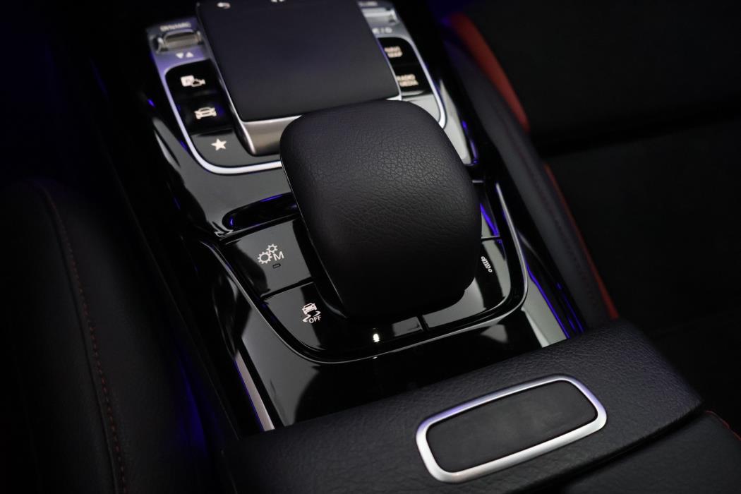 MERCEDES-BENZ A 35 AMG 2019