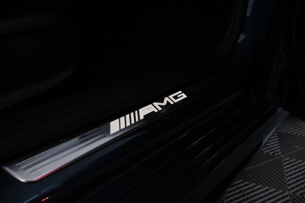 MERCEDES-BENZ A 35 AMG 2019