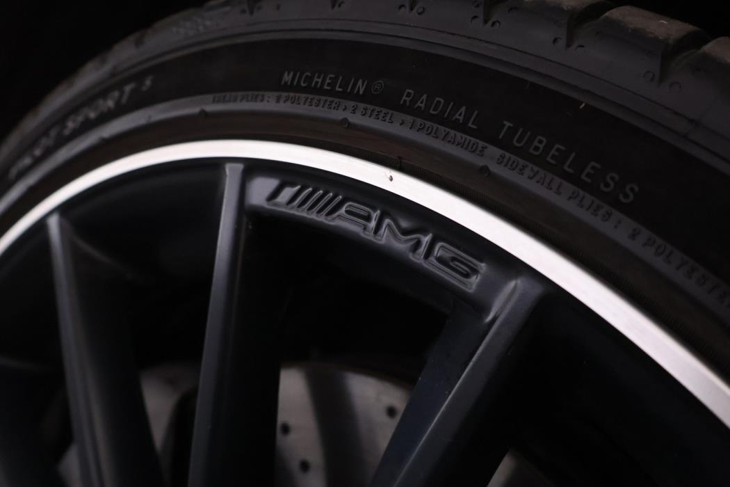 MERCEDES-BENZ A 35 AMG 2019