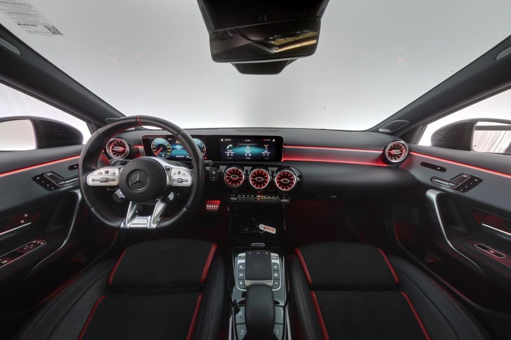 MERCEDES-BENZ A 35 AMG 2019