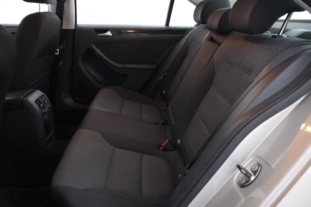 VOLKSWAGEN Jetta 2014