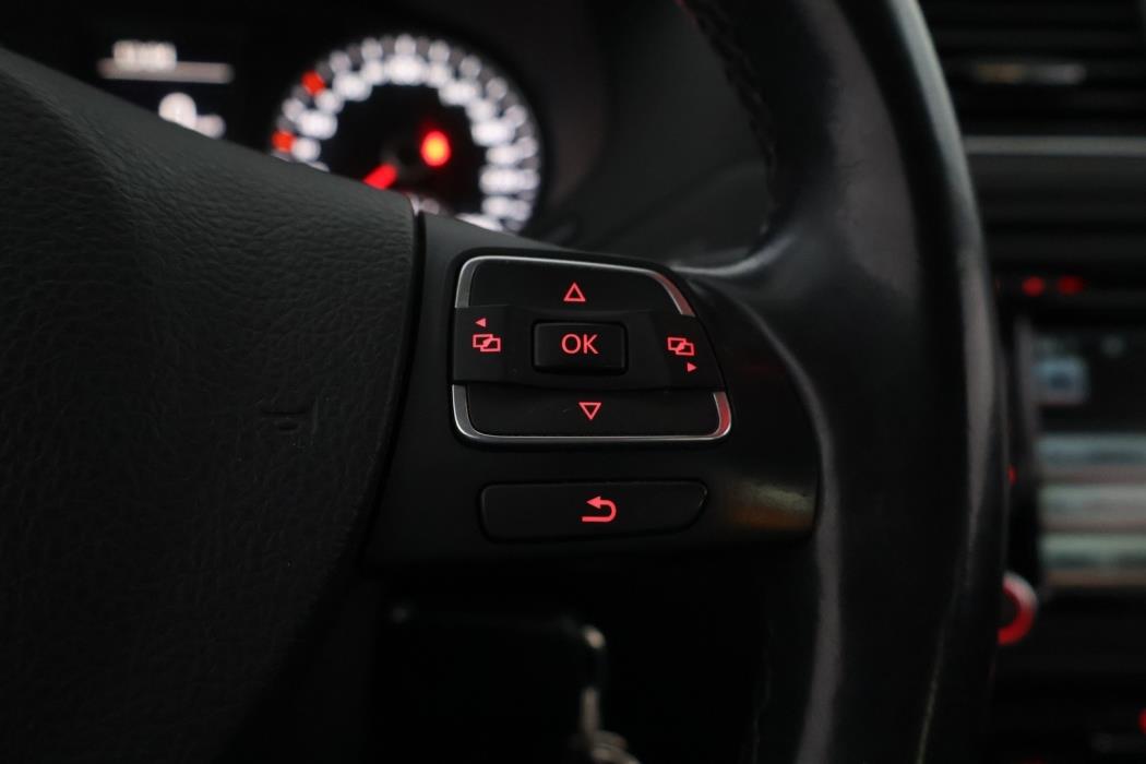 VOLKSWAGEN Jetta 2014