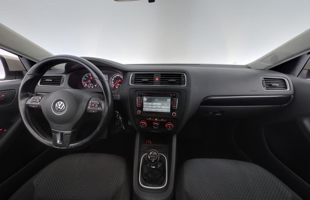 VOLKSWAGEN Jetta 2014