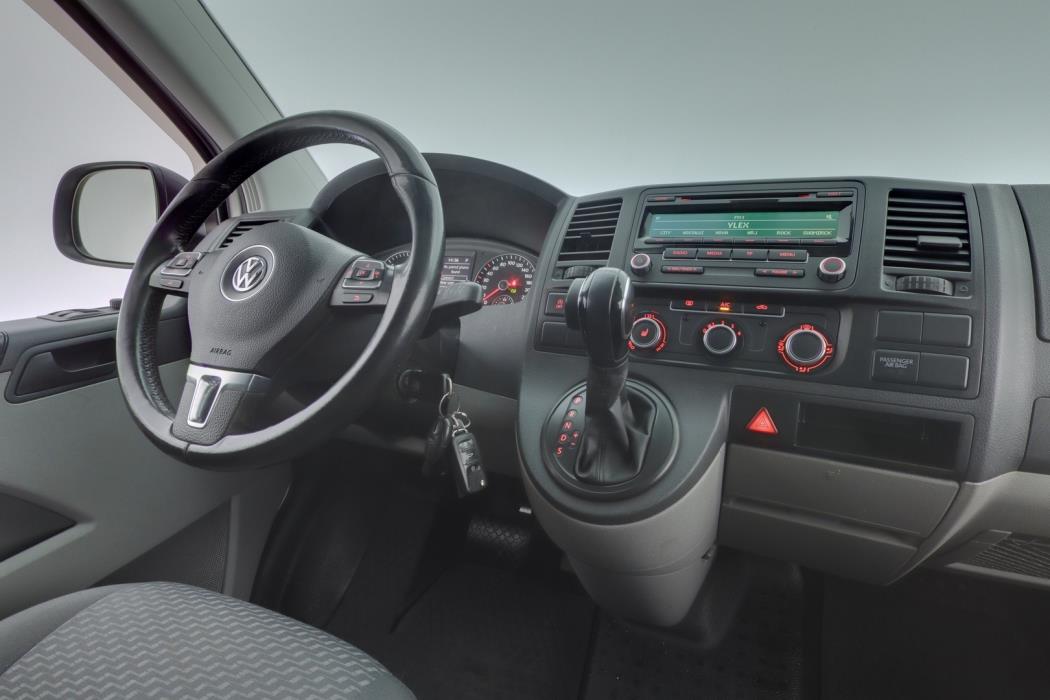 VOLKSWAGEN Transporter 2015