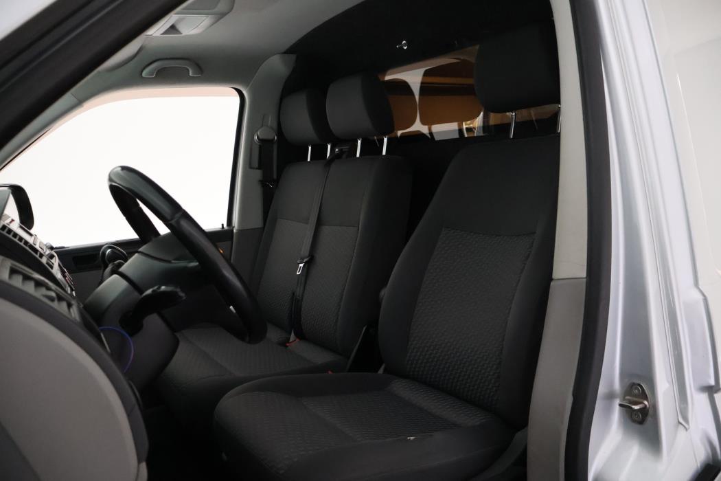 VOLKSWAGEN Transporter 2015