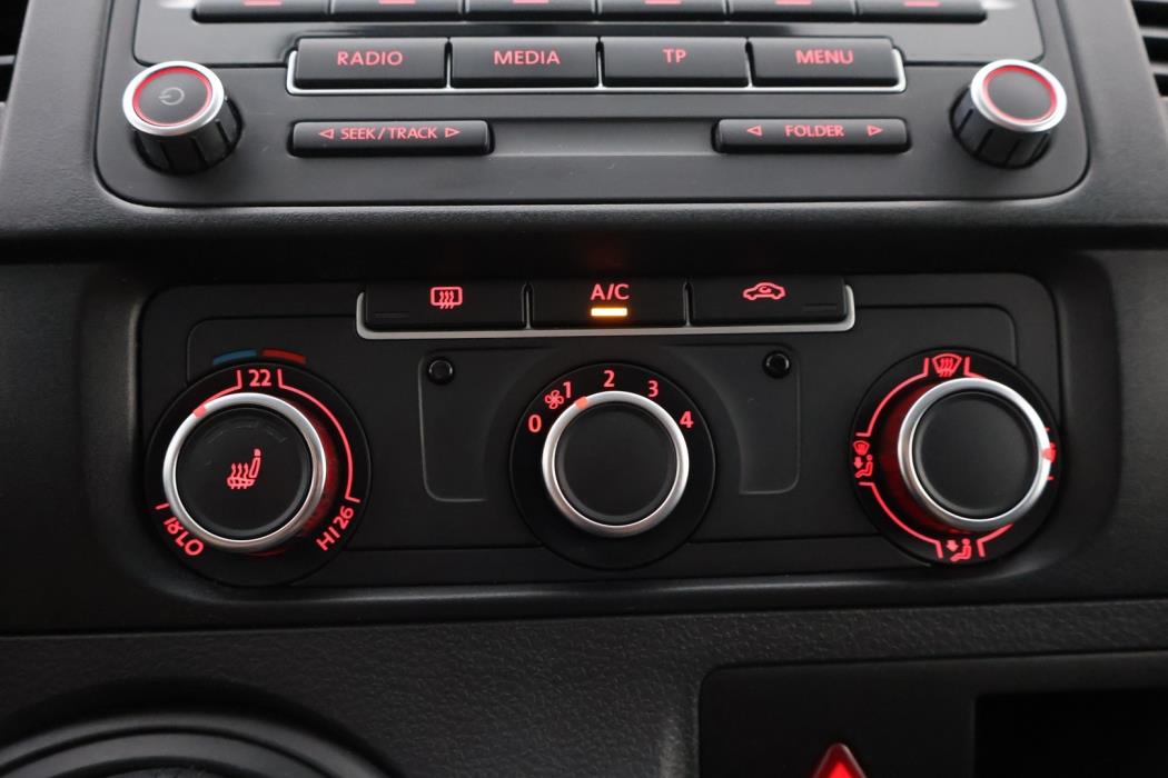 VOLKSWAGEN Transporter 2015