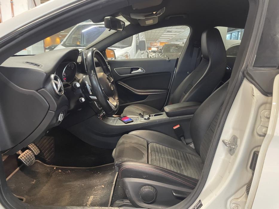 MERCEDES-BENZ CLA 2017