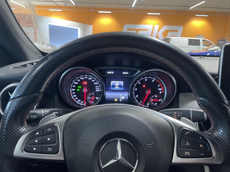 MERCEDES-BENZ CLA 2017