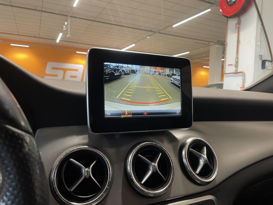 MERCEDES-BENZ CLA 2017