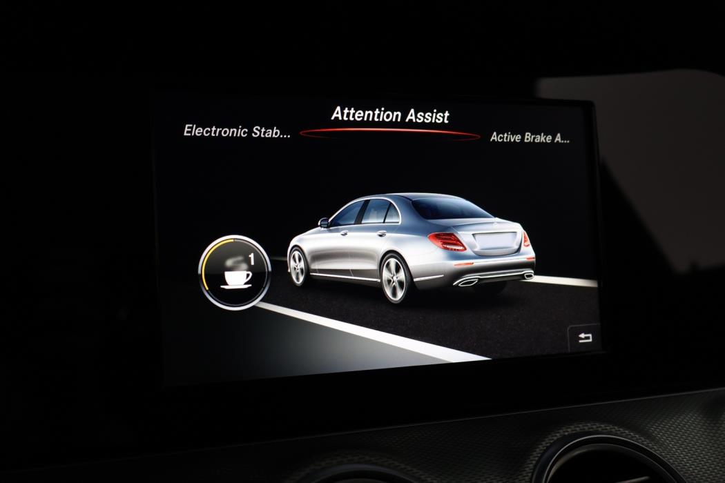 MERCEDES-BENZ E 2017