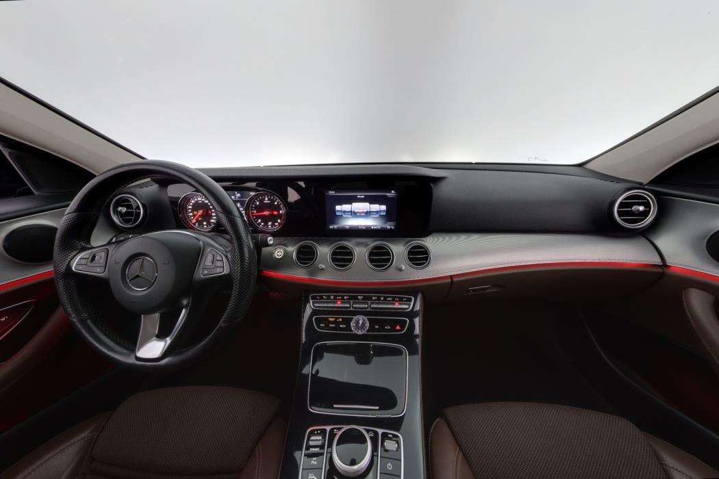 MERCEDES-BENZ E 2017
