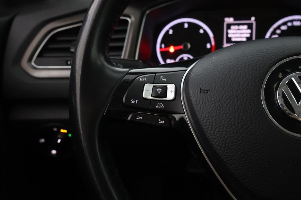 VOLKSWAGEN T-Roc 2018