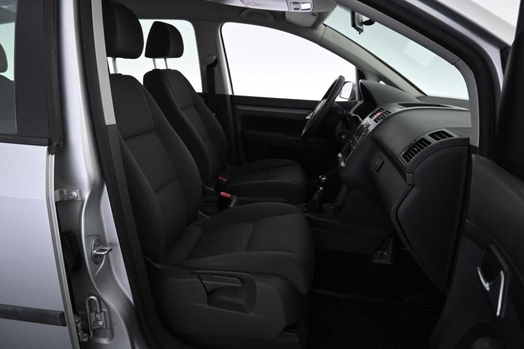 VOLKSWAGEN Touran 2008