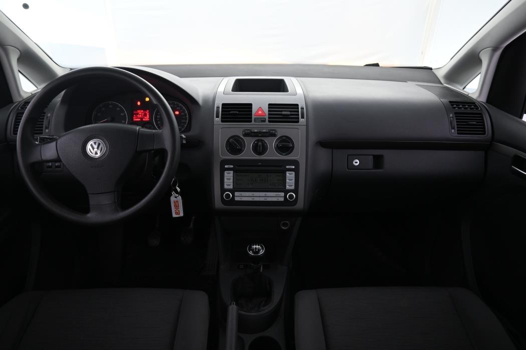 VOLKSWAGEN Touran 2008