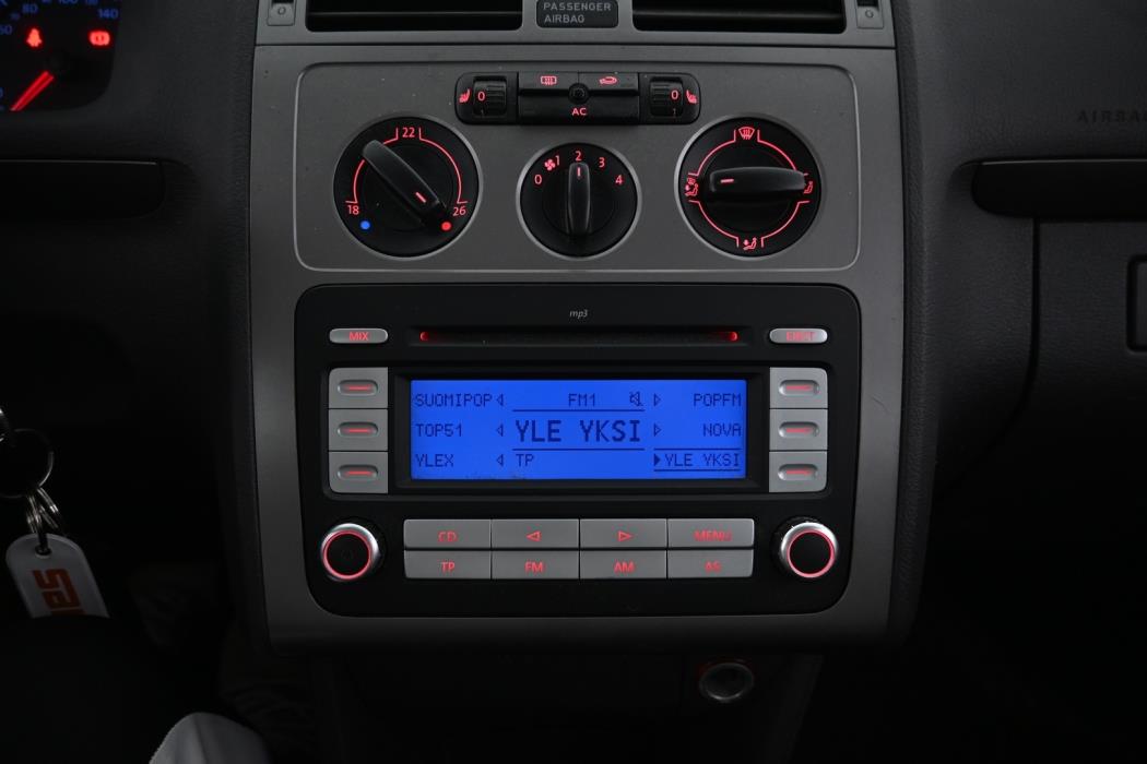 VOLKSWAGEN Touran 2008