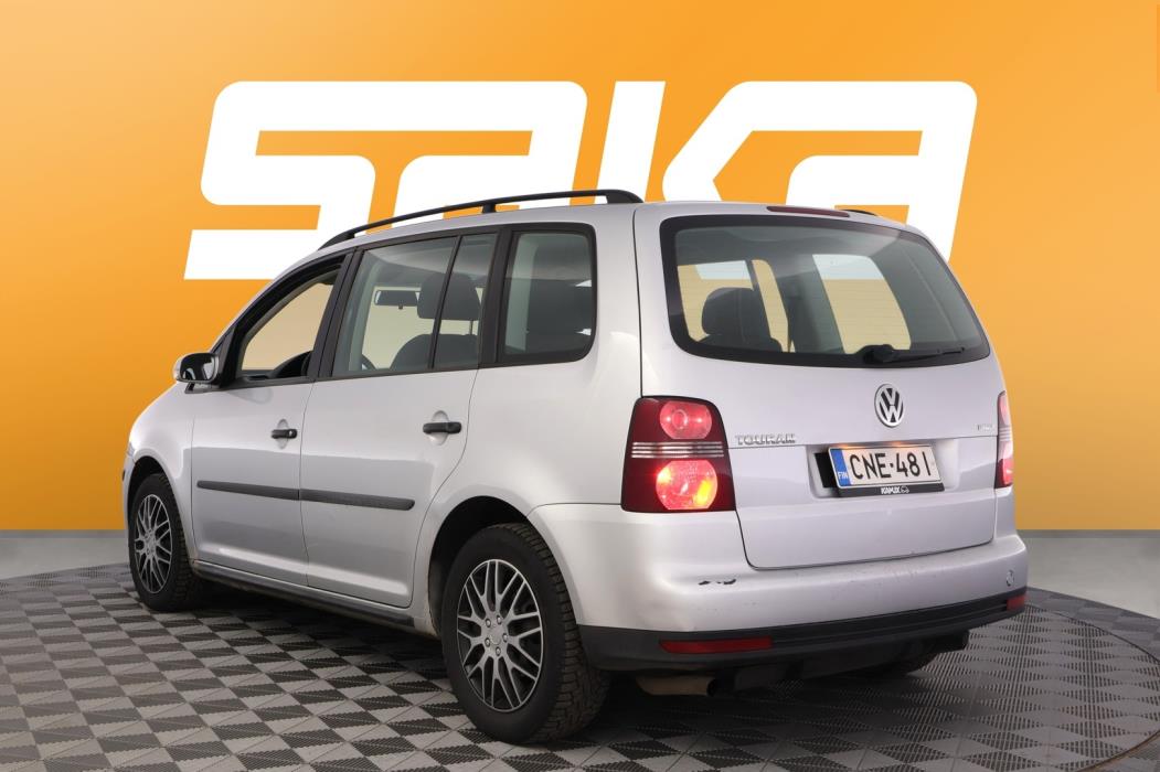 VOLKSWAGEN Touran 2008
