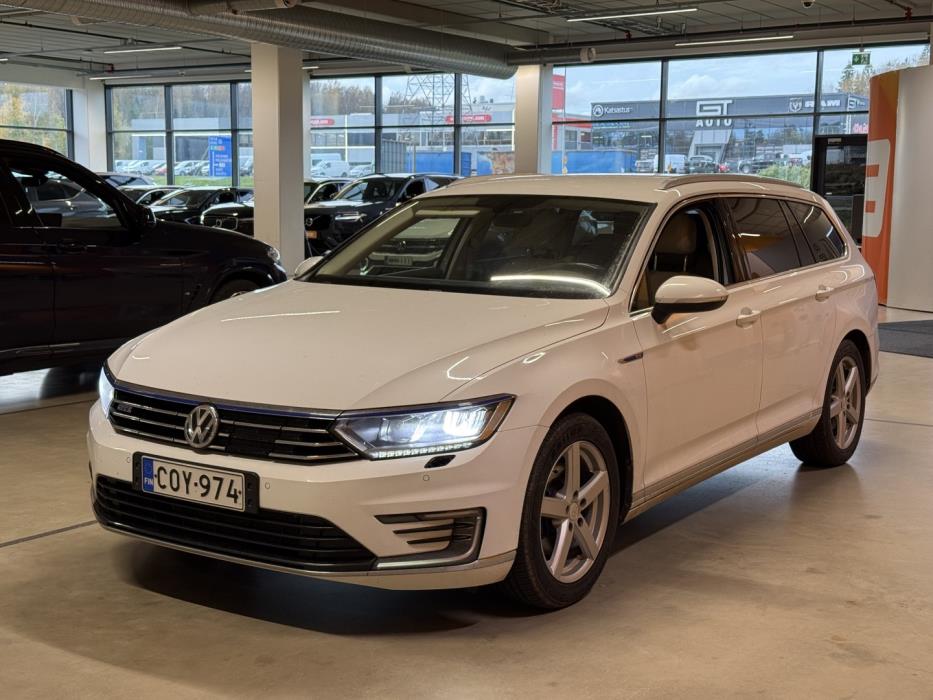VOLKSWAGEN Passat 2017