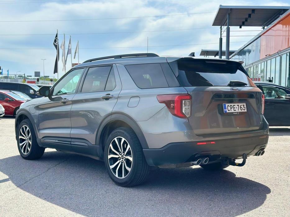 FORD Explorer 2021