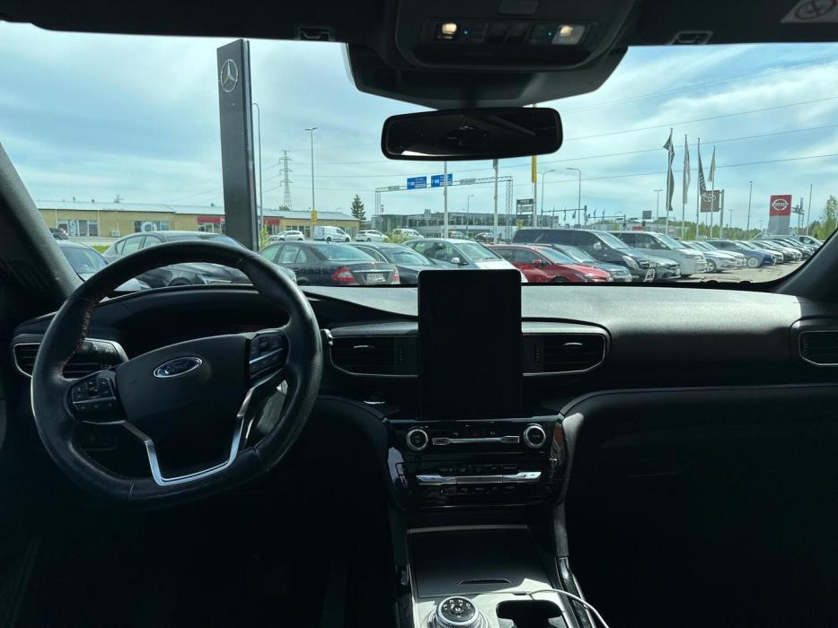 FORD Explorer 2021