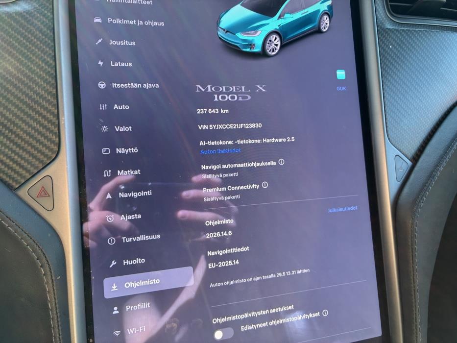 TESLA Model X 2018