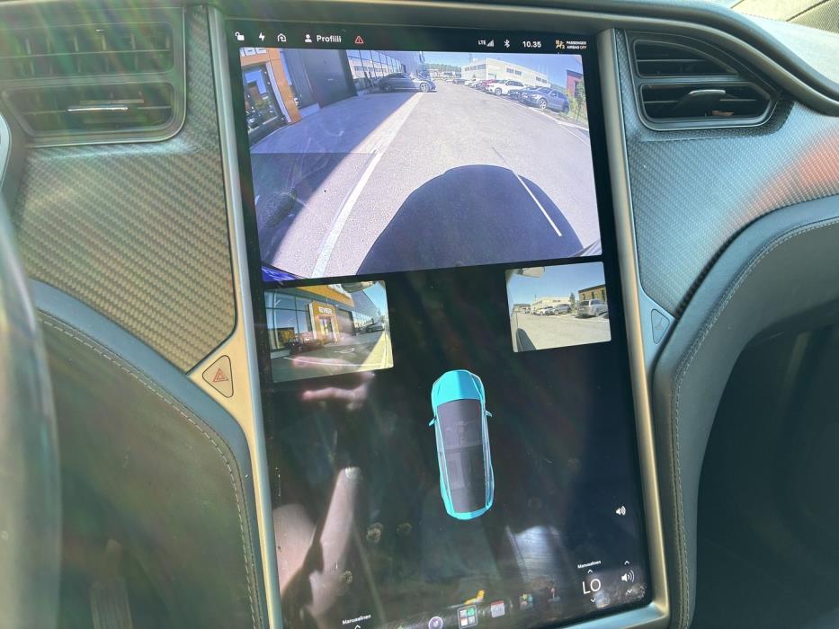 TESLA Model X 2018