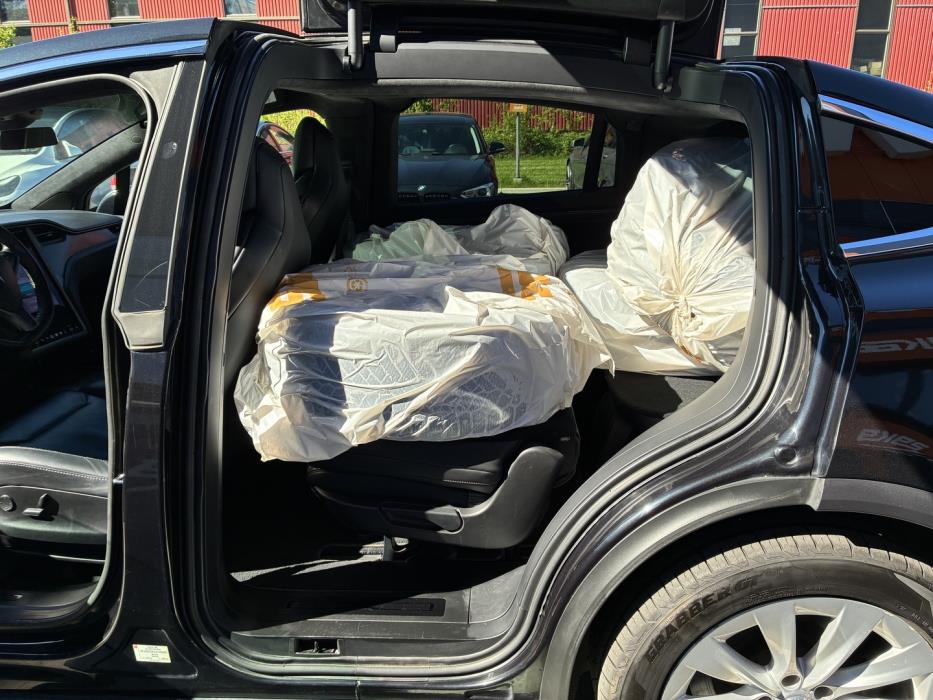 TESLA Model X 2018