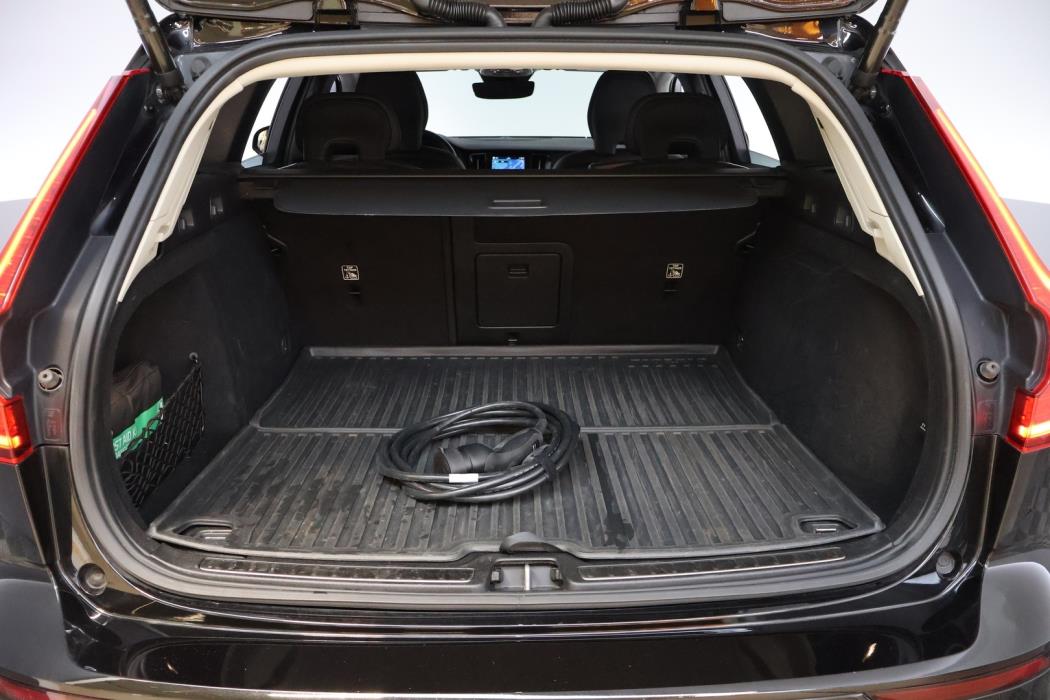 VOLVO V60 2024