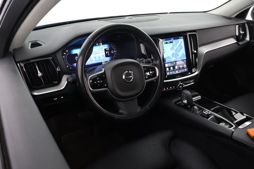 VOLVO V60 2024