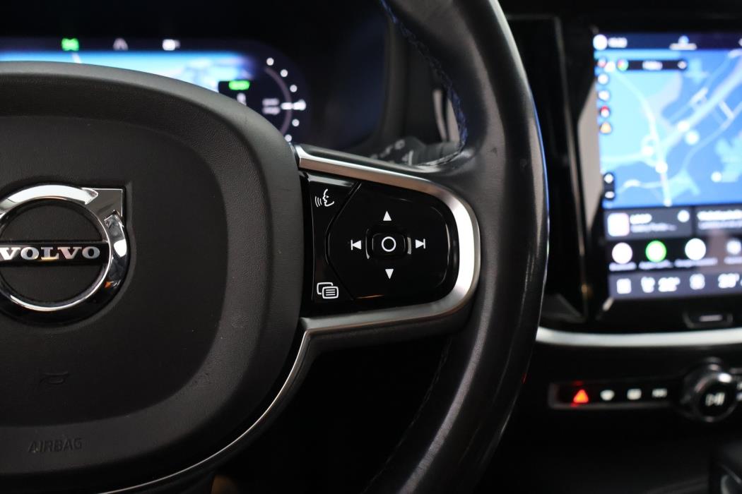 VOLVO V60 2024