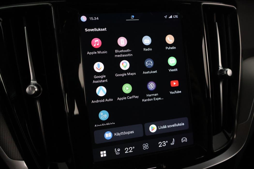 VOLVO V60 2024