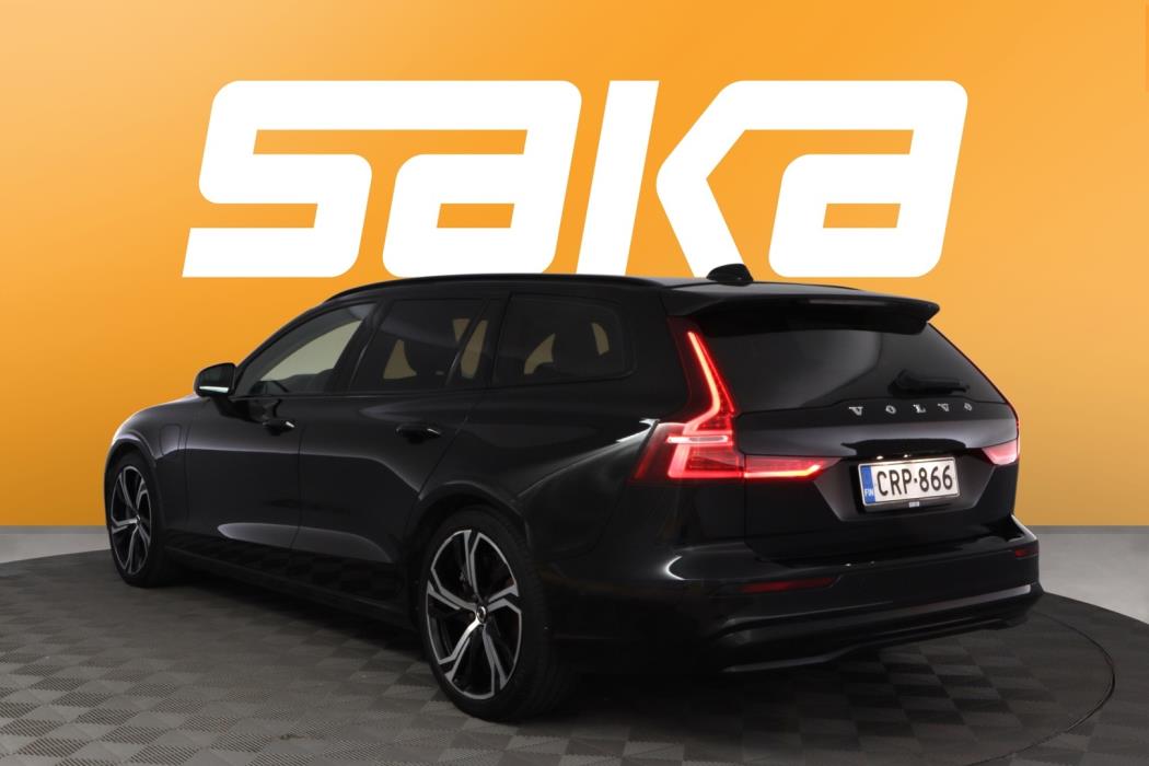 VOLVO V60 2024